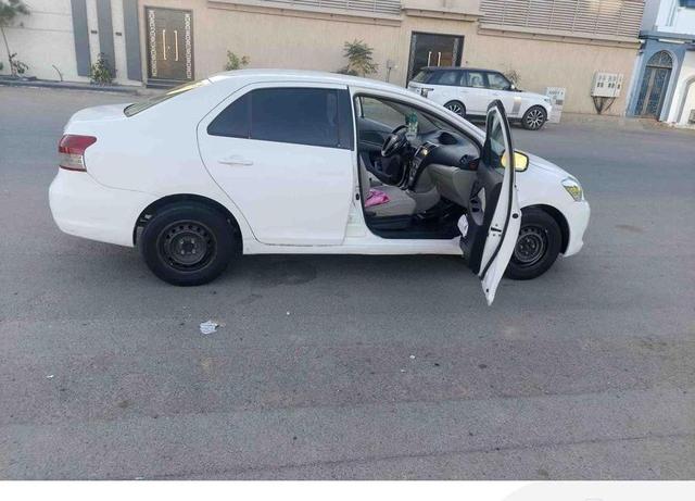 هلال استاند خشبي