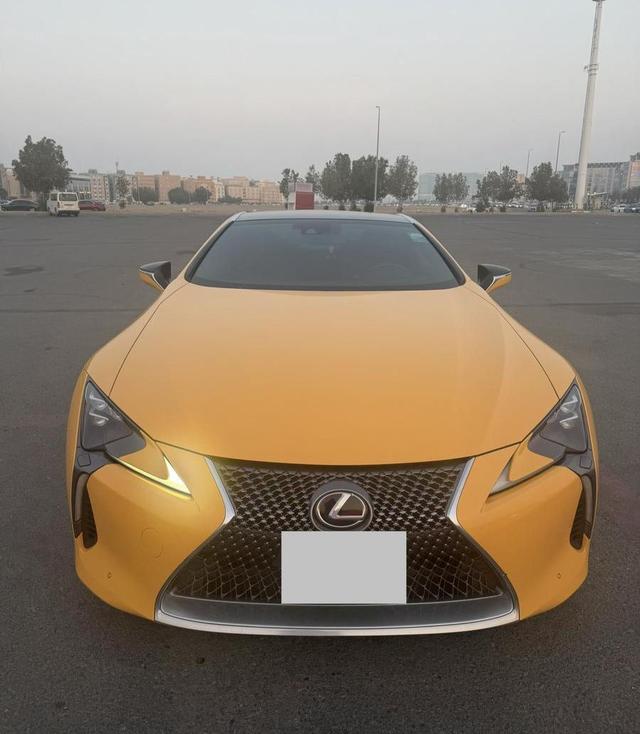 لكزس LC500
