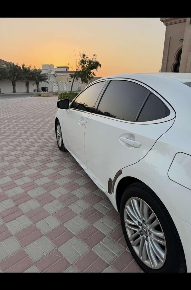 2013 لكزس ES
