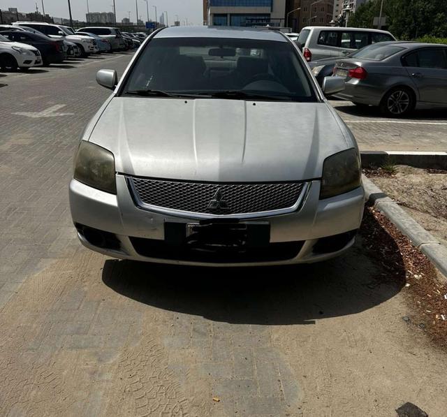 2011 ميتسوبيشي جالنت