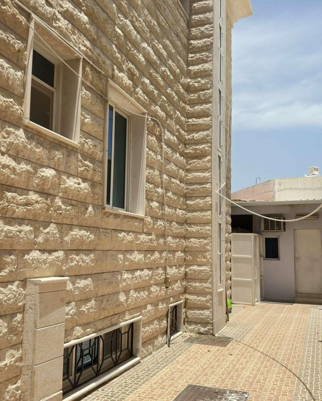 فيلا للايجار بالمعمورة