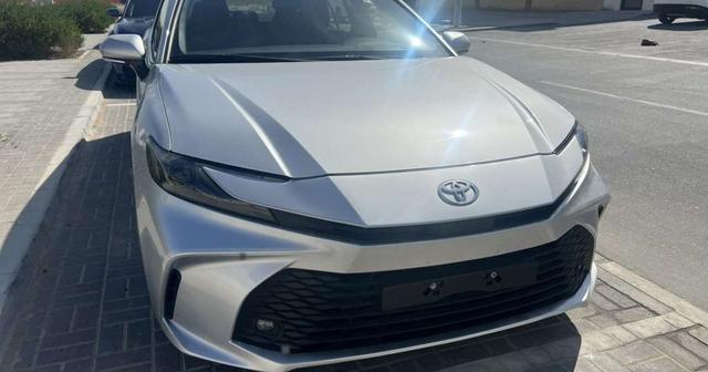 تويوتا Camry LE