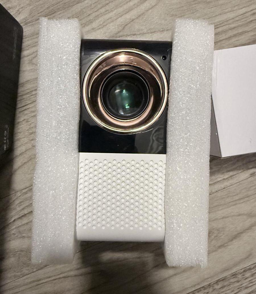بروجكتر Full HD