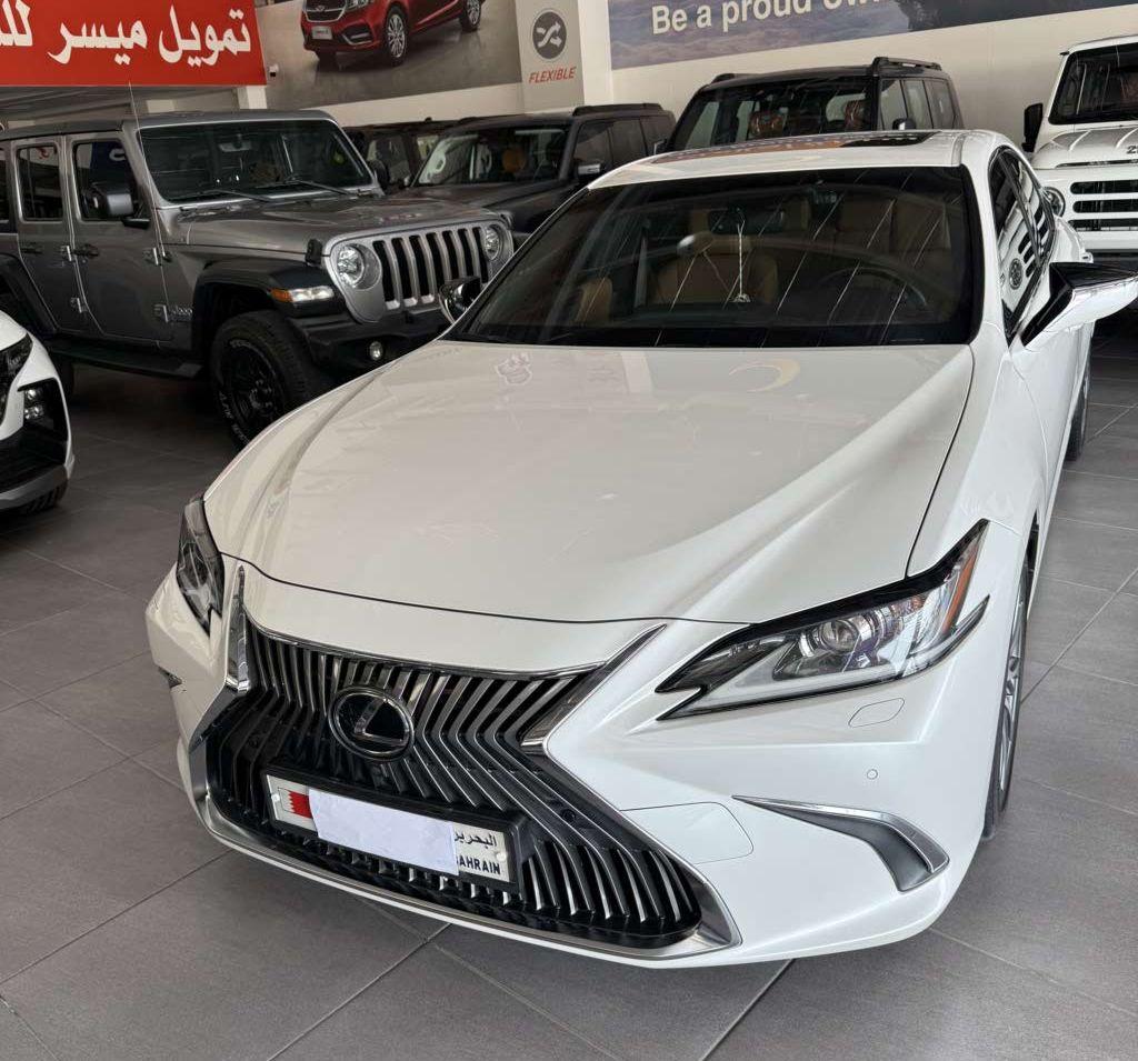 2019 لكزس ES