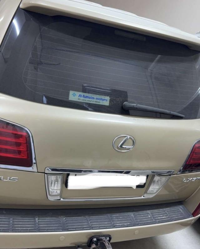 2009 لكزس LX