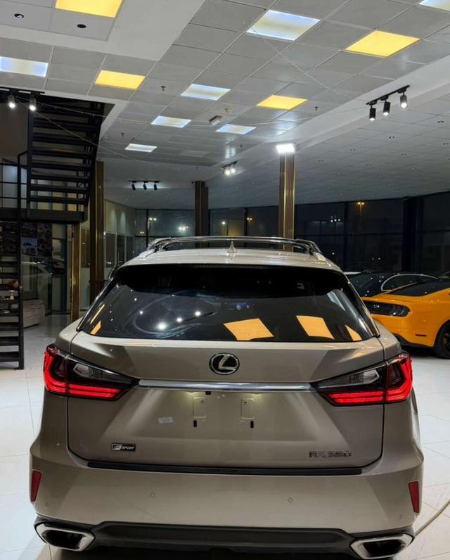لكزس RX350 للبيع