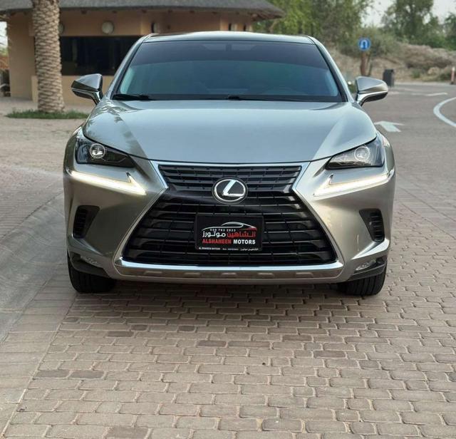 لكزس NX 300