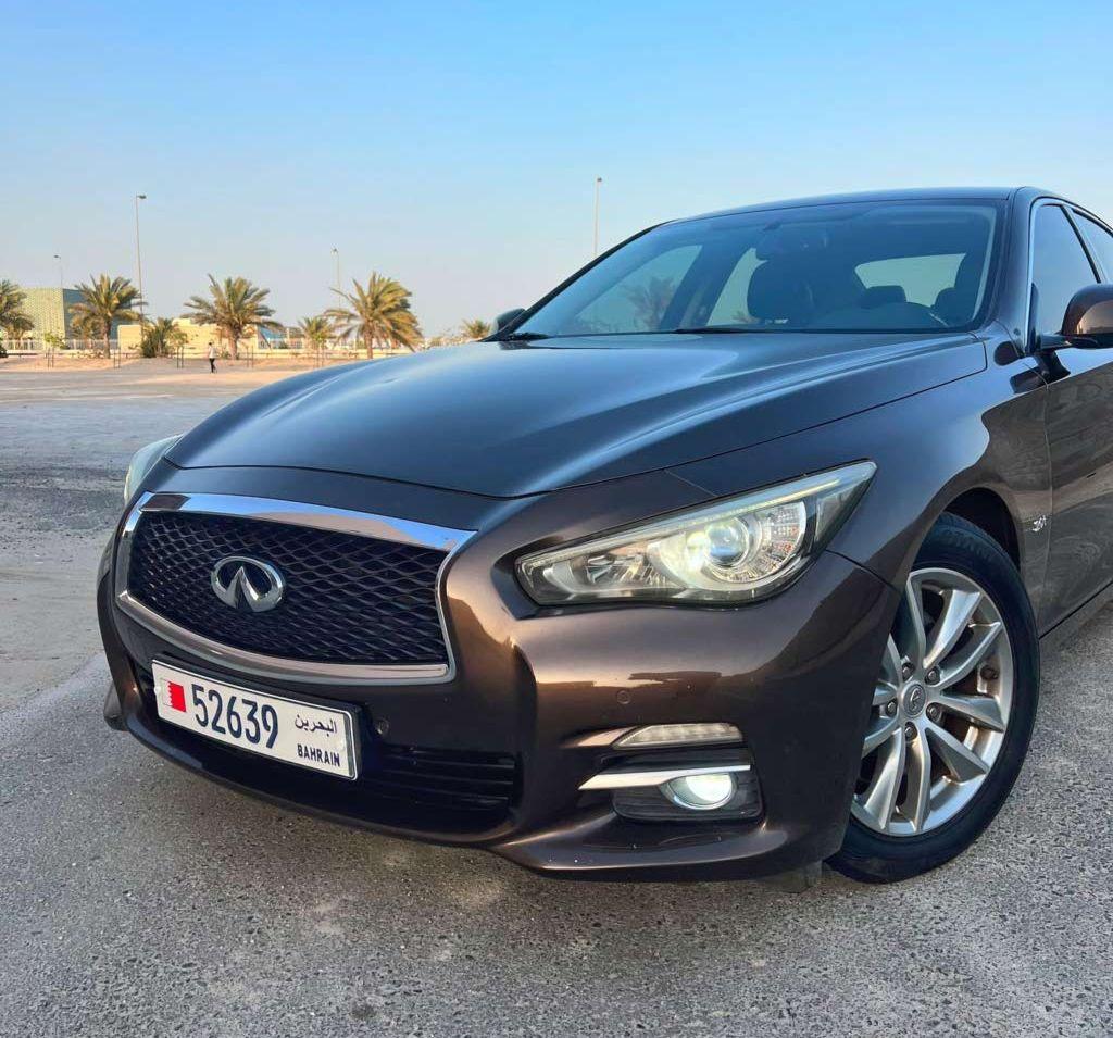 2015 إنفينيتي Q50