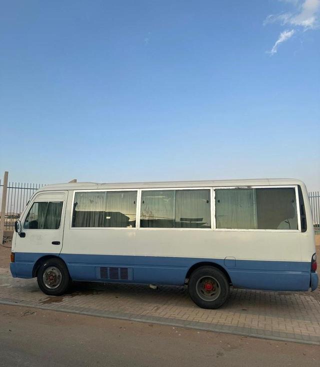 باص كوستر 30