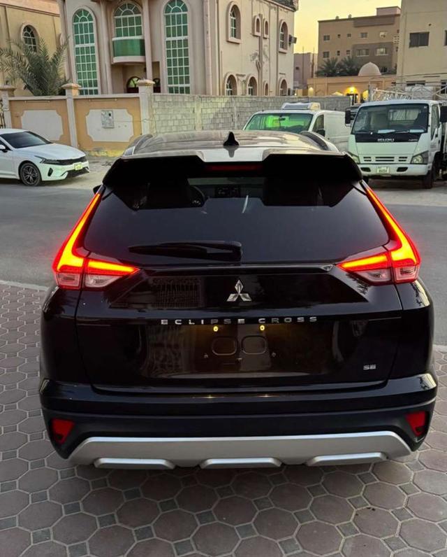 2023 ميتسوبيشي اكلبس