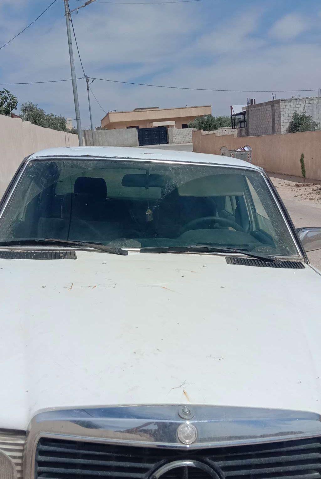 مرسيدس E 200