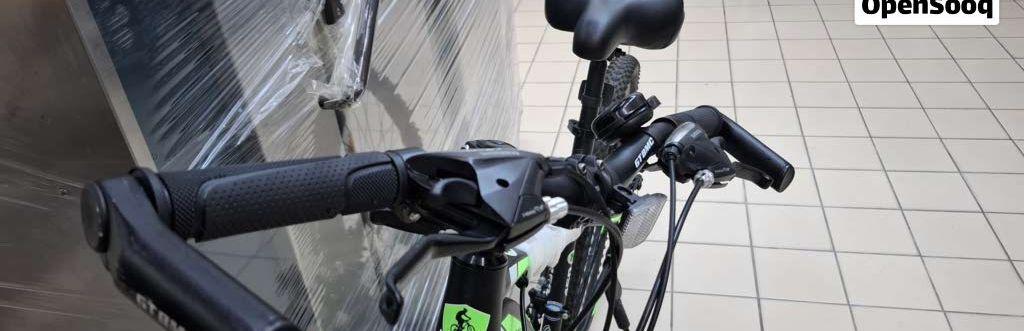 mountain bycycle /