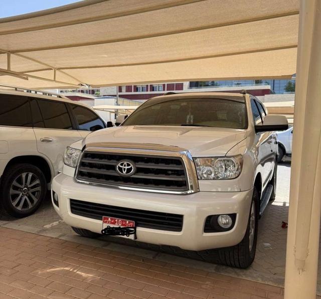 2015 تويوتا سيكويا