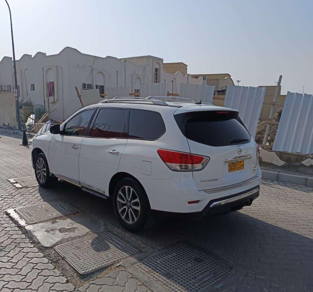2014 نيسان باثفايندر