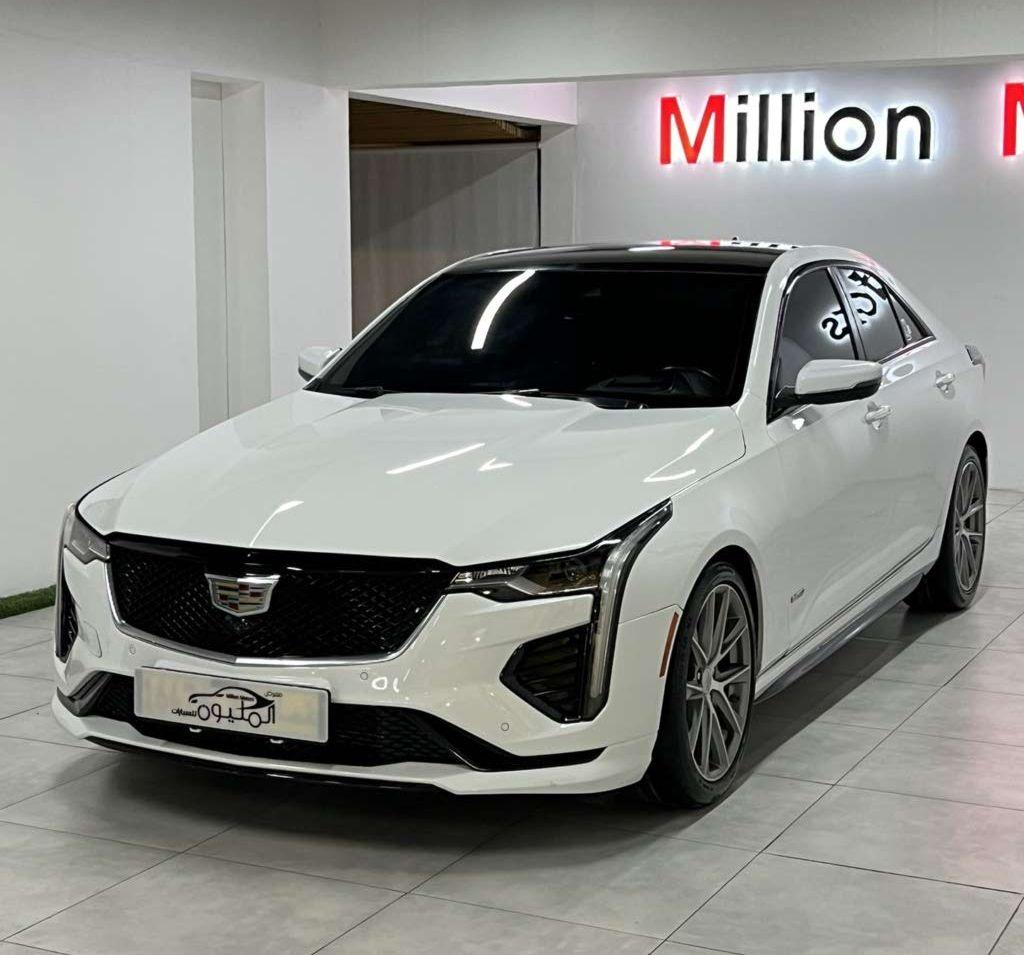 2021 كاديلاك ct4