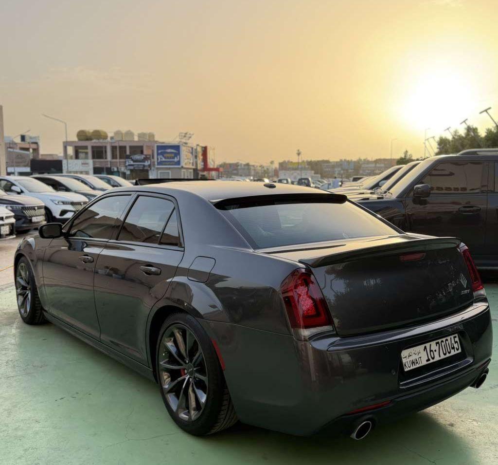2019 كرايسلر اخرى