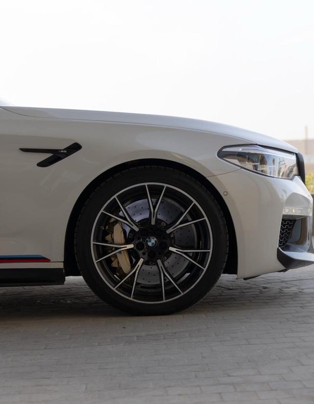 BMW M5