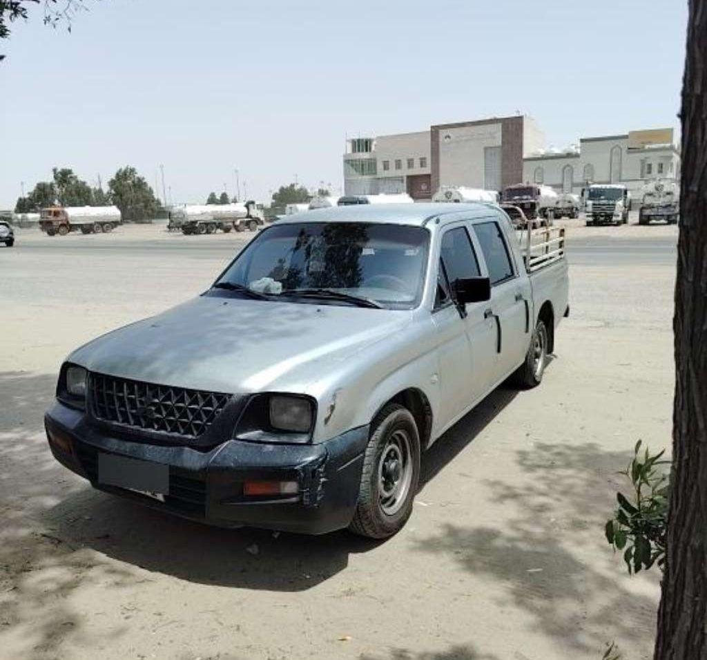 2003 ميتسوبيشي L200