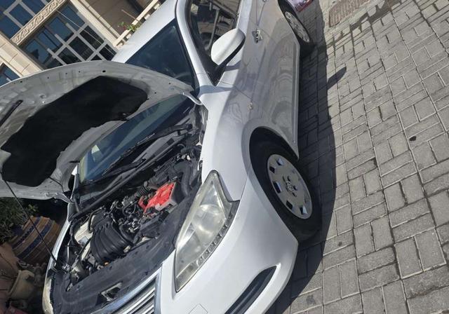 2014 نيسان سنترا