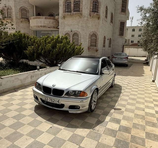 2000, بي ام