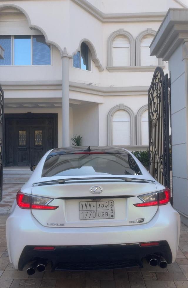 لكزس RCF v8