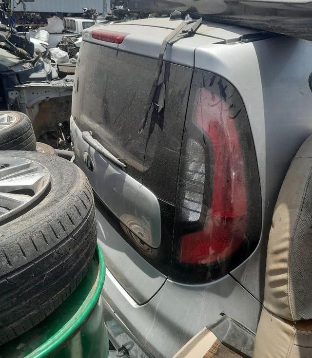 يوجد جميع قطع