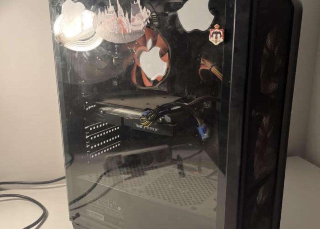 كمبيوتر PC ألعاب