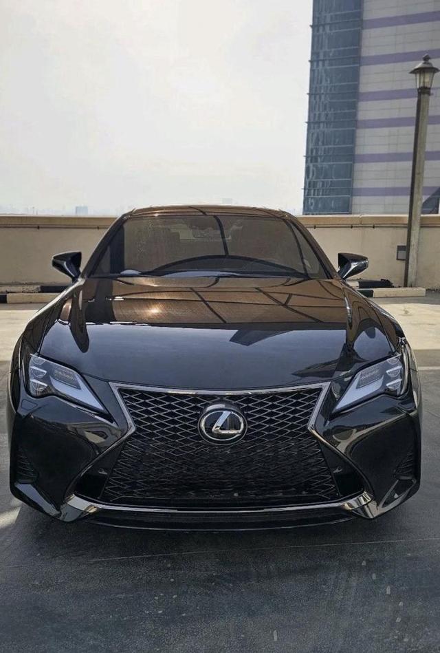 لكزز RC F
