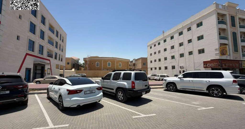 أرض سكني تجاري