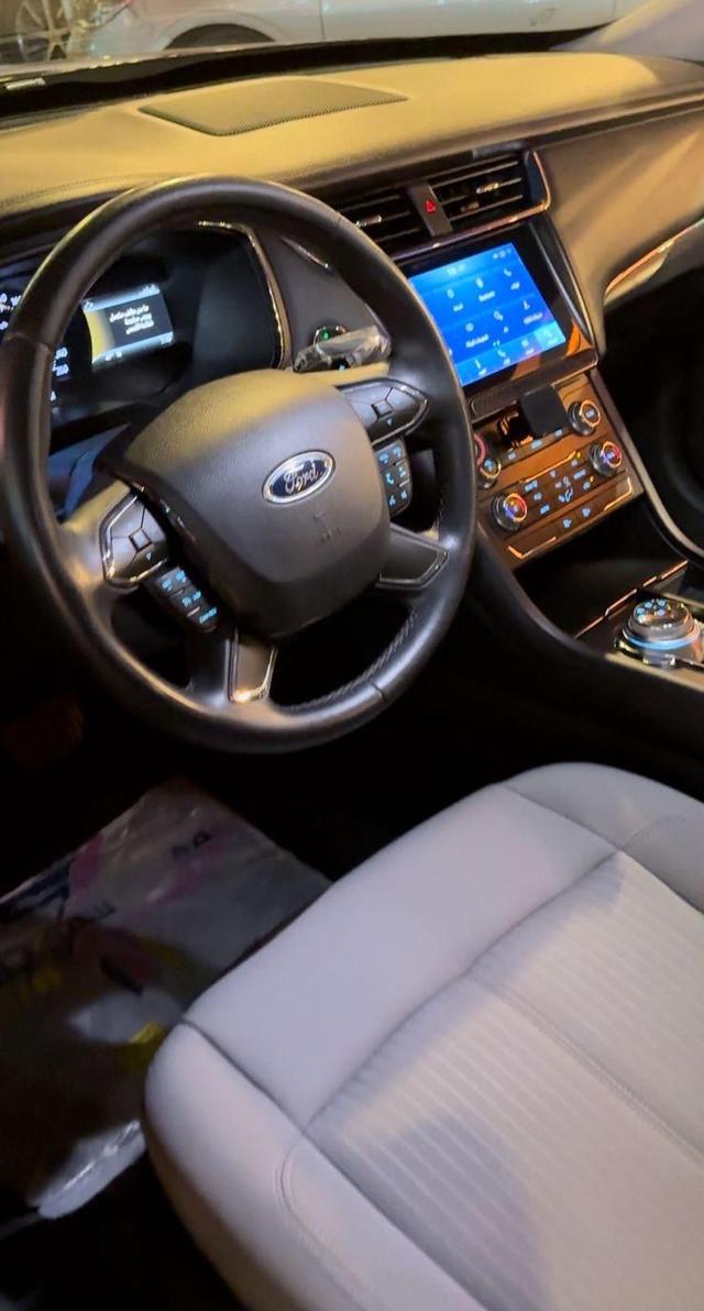 تورس فورد اسود
