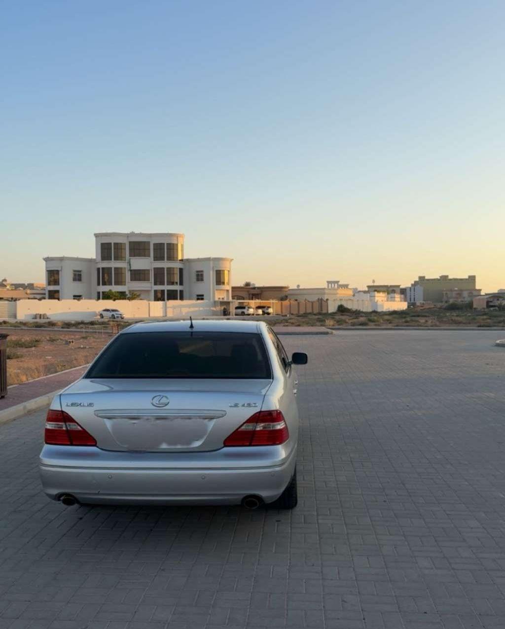 2005 لكزس LS