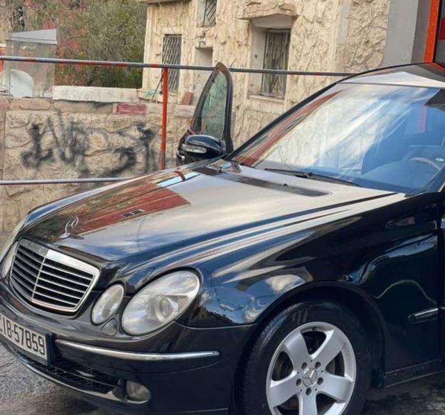 مرسيدس بنز E200