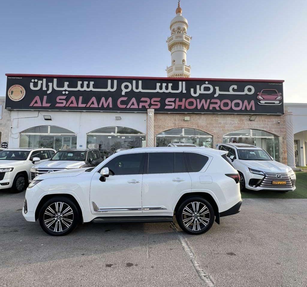 2025 لكزس LX