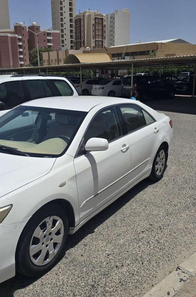 للبيع تويوتا كامري