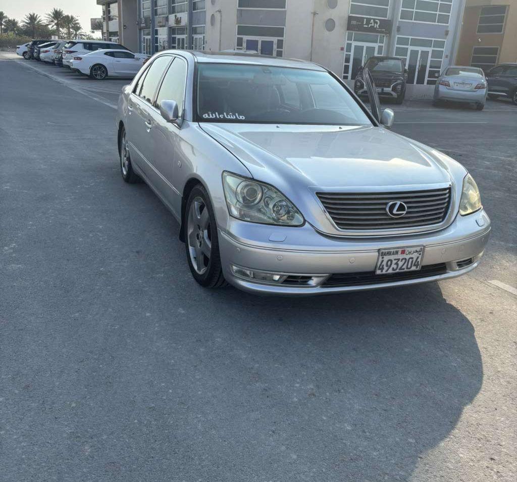 2004 لكزس LS