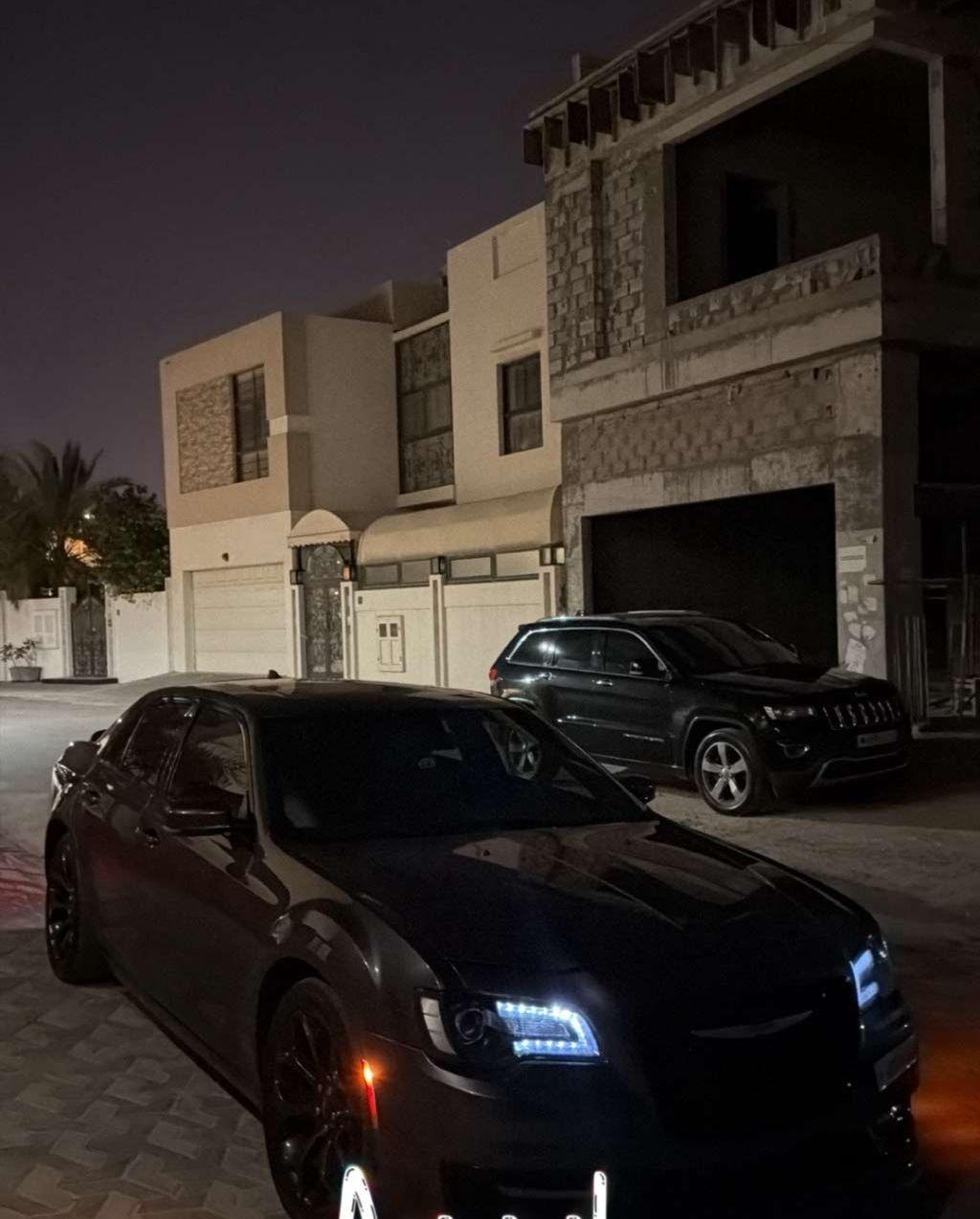 2020 كرايسلر 300
