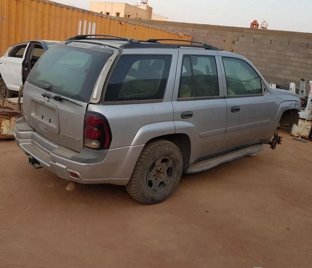 بليزر 2006 للبيع