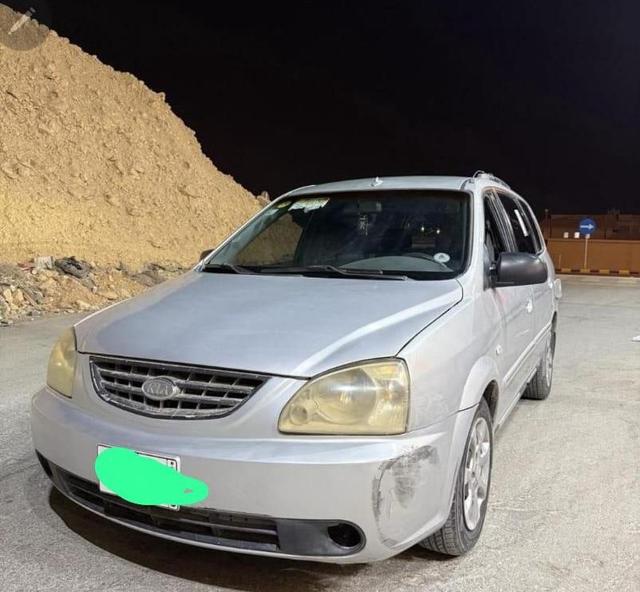 كيا كارس 2006نضيف