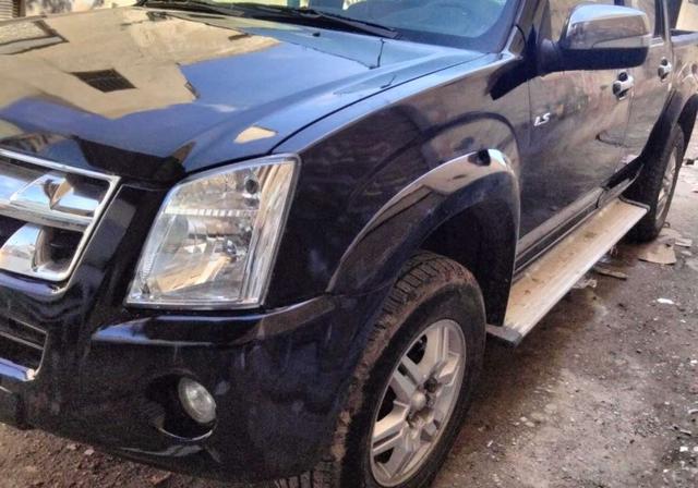 إيسوزو D-Max 2012