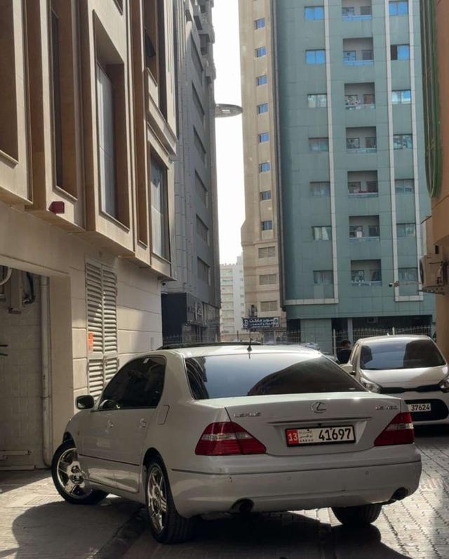 للبيع لكزس LS