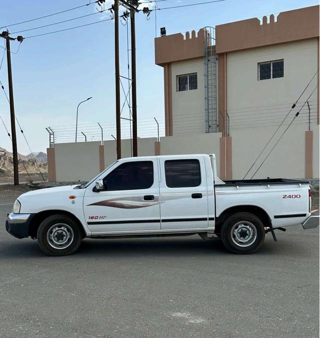 2011 نيسان داتسون