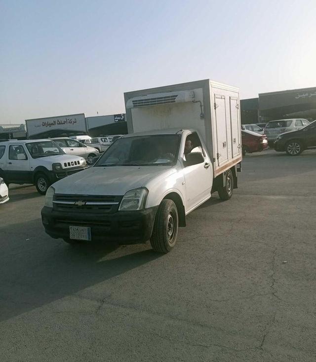 وانيت شيفروليه ثلاجه