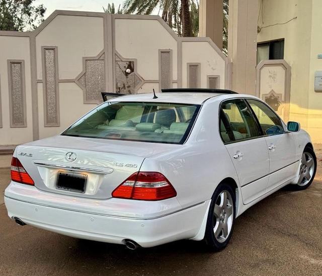 لكزس LS430 (