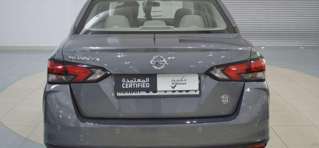 2022 نيسان صني