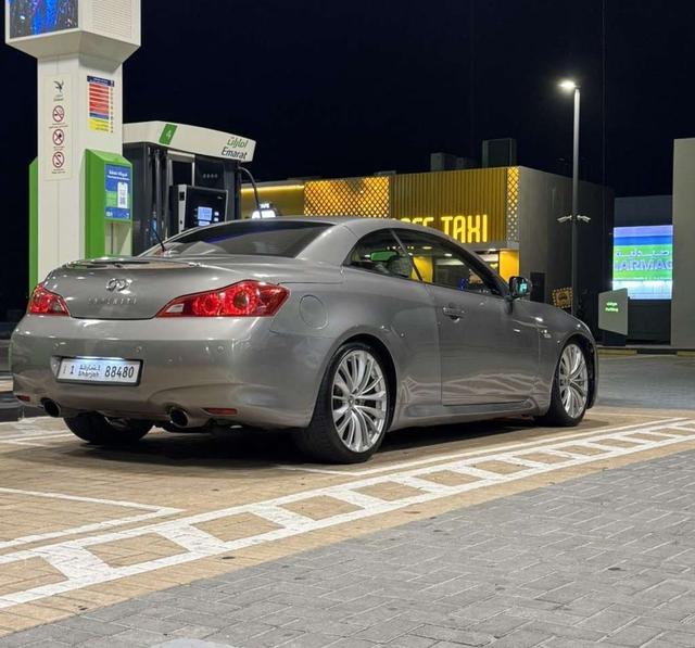 2012 إنفينيتي G37