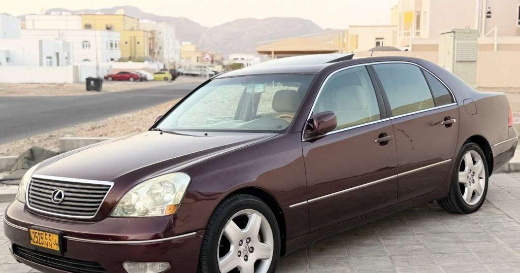 2004 لكزس LS