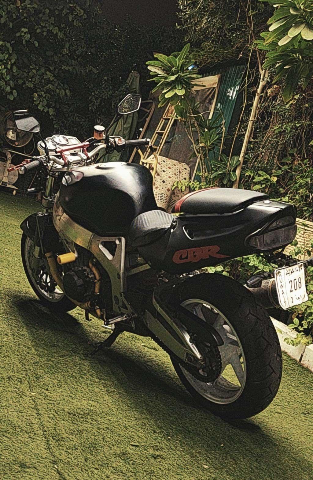 1999 هوندا CBR