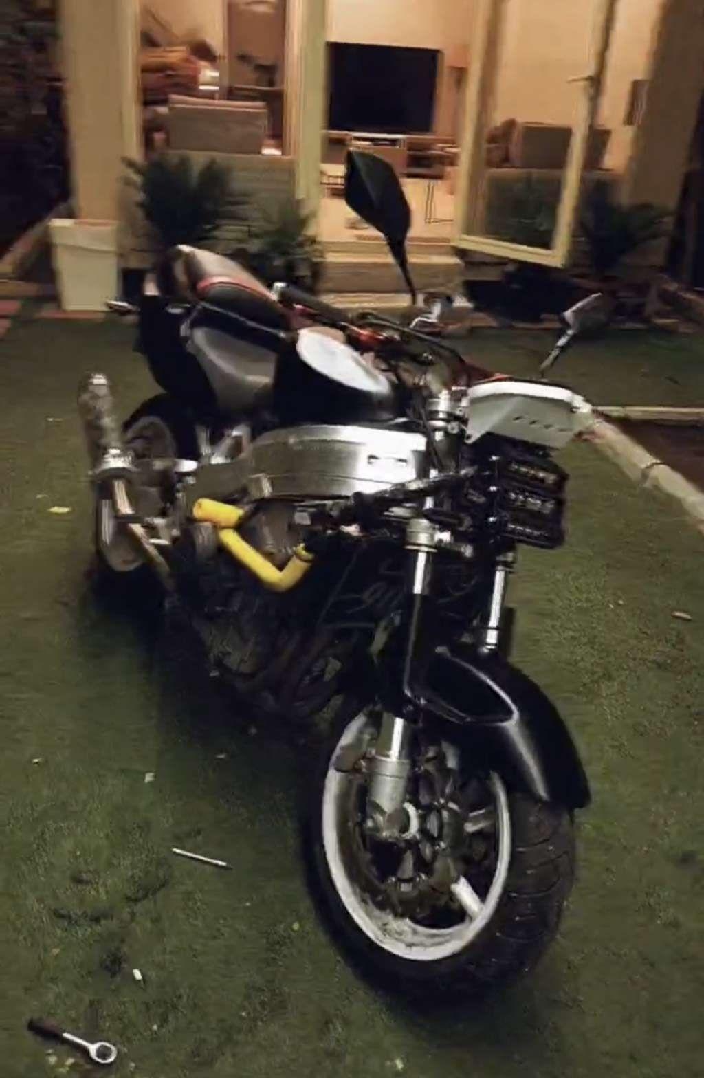 1999 هوندا CBR