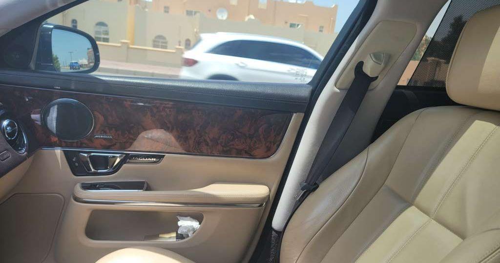 2015 جاكوار XJ