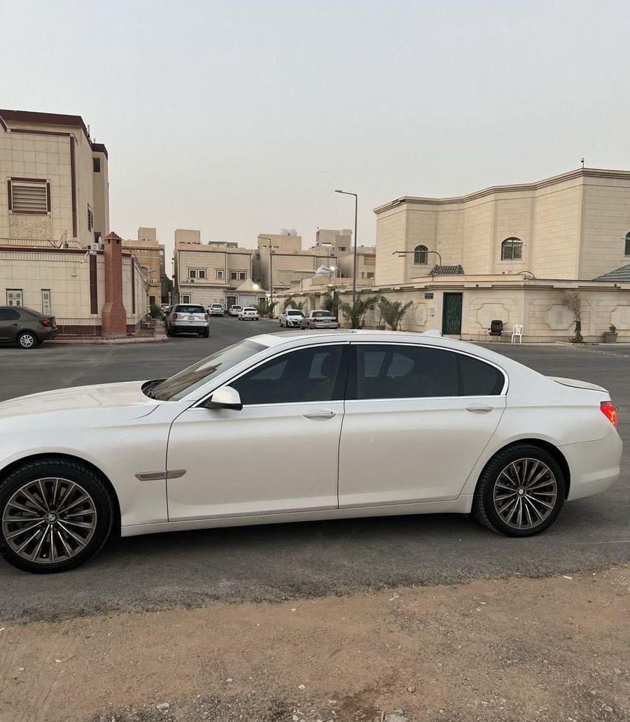 إعلان bmw 2010